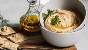 Hummus for Diabetes: A Nutritional Powerhouse for Blood Sugar Control?