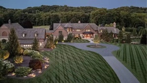 Taylor Swift and Travis Kelce Eye Ohio Mansion: Is This the Couple's New Nest?