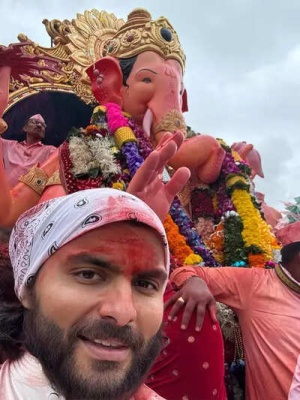 Shikhar Pahariya Reminisces After Lalbaugcha Raja Visarjan, Expresses Missing Lord Ganpati