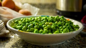 Excess Green Pea Consumption: Hidden Health Risks and How to Mitigate Them