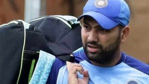 Tiêu đề:
Rohit Sharma's Lighthearted Exchange with Physio Goes Viral After Fitness Test