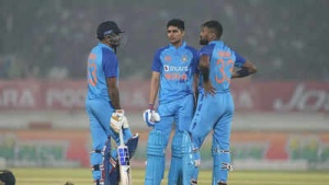 Asia Cup 2025: Team India Arrives in Dubai for Training Blitz – Schedules, Squad Details & Gambhir's Debut