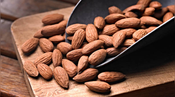 Plant-based milks (almond, oat, coconut)