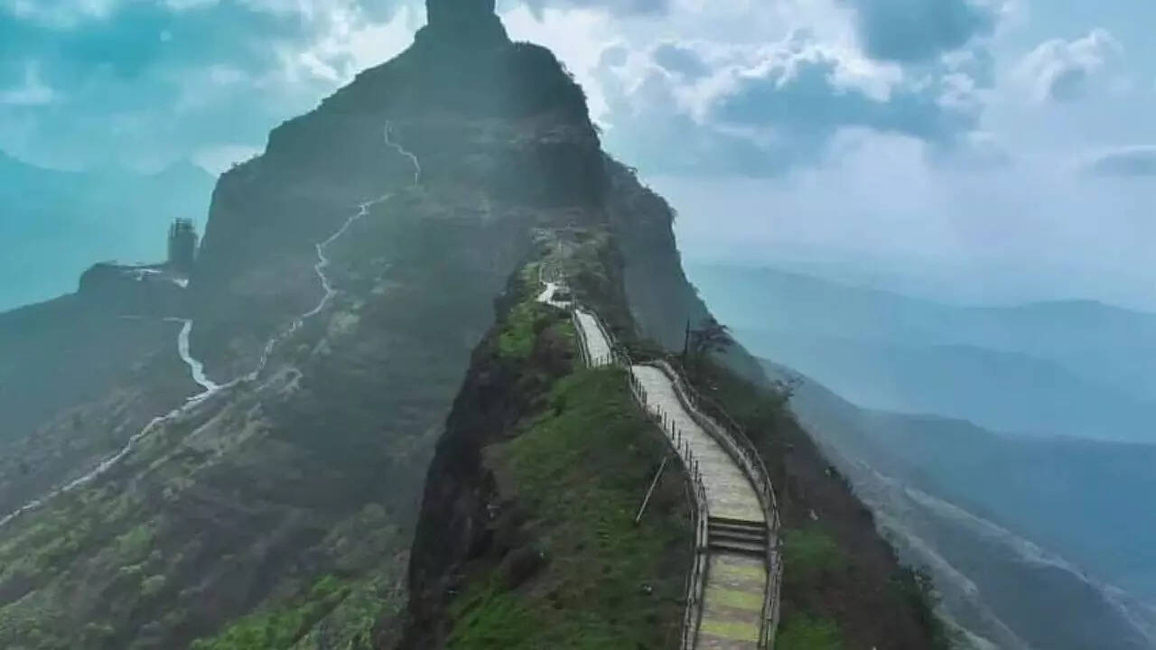 Discover Mangi-Tungi trek: A beautiful weekend getaway near Pune and Mumbai